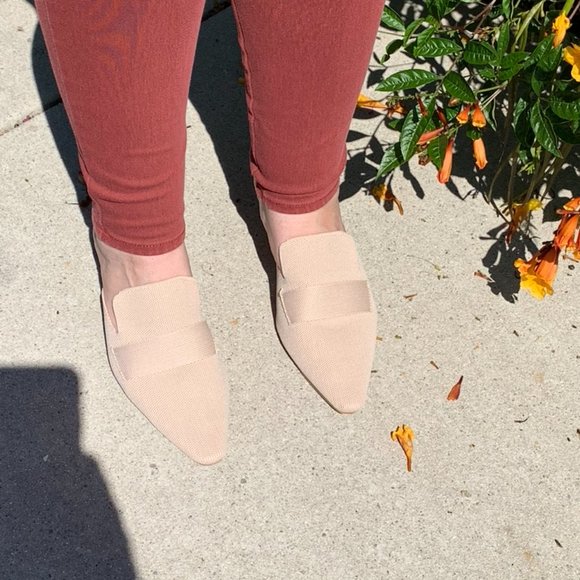 ⚠️ Last chance item (24hrs) Tan low heel pointed Shoes US 9 URO 40 Cuccoo - Picture 3 of 11